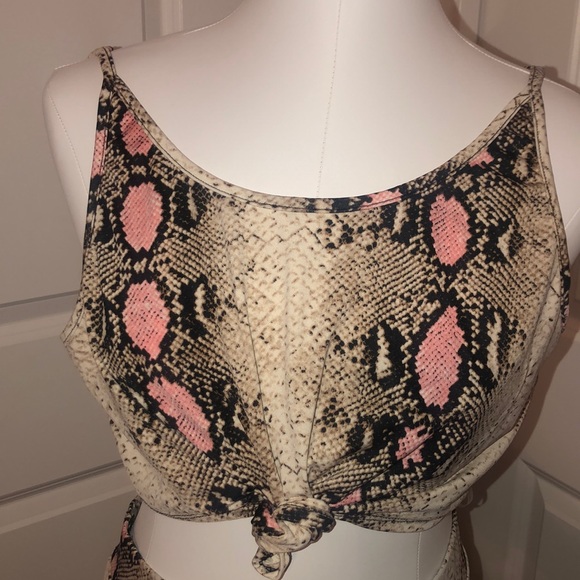 Snake Print Matching Set - Picture 4 of 4